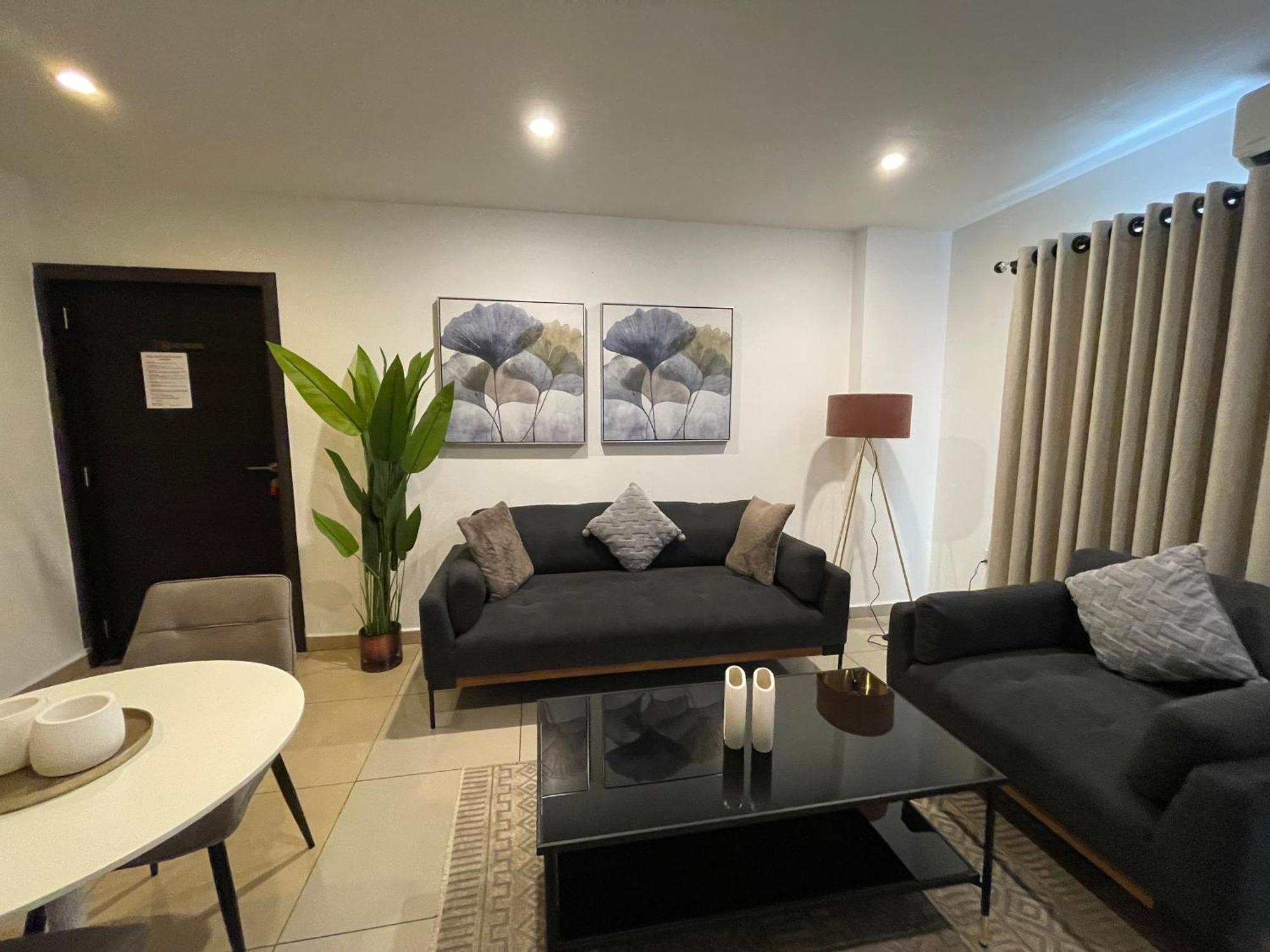 The Gallery Suites By Olive Gold Accra Buitenkant foto